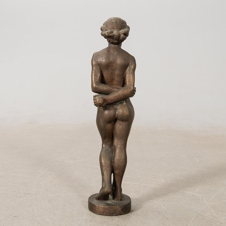 Jonas Fröding, sculpture, Standing model with apple.