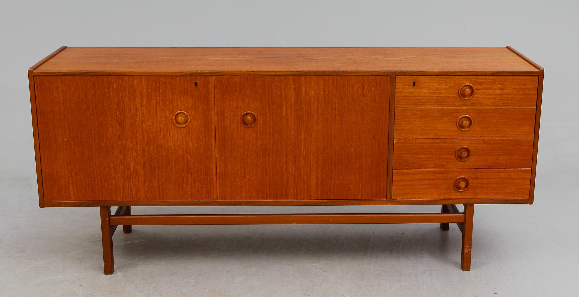 SIDEBOARD, 1900-talets andra hälft.