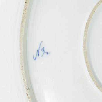 A large 'Blue Fluted Plain' porcelain serving dish, Royal Copenhagen, model 101, 1898-1923.
