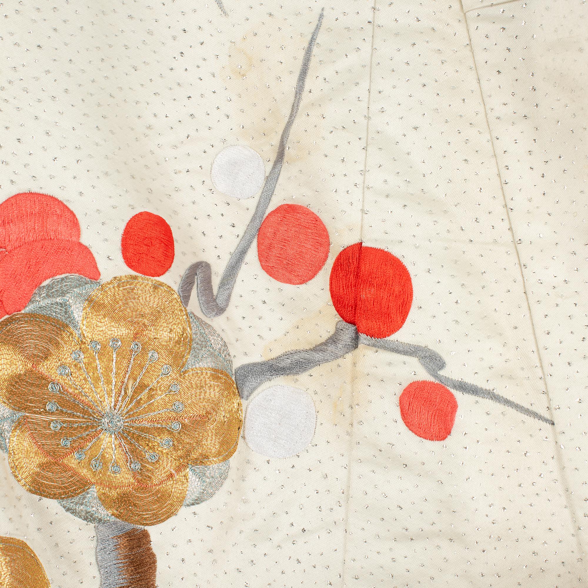 A Japanese silk wedding kimono, 20th century.