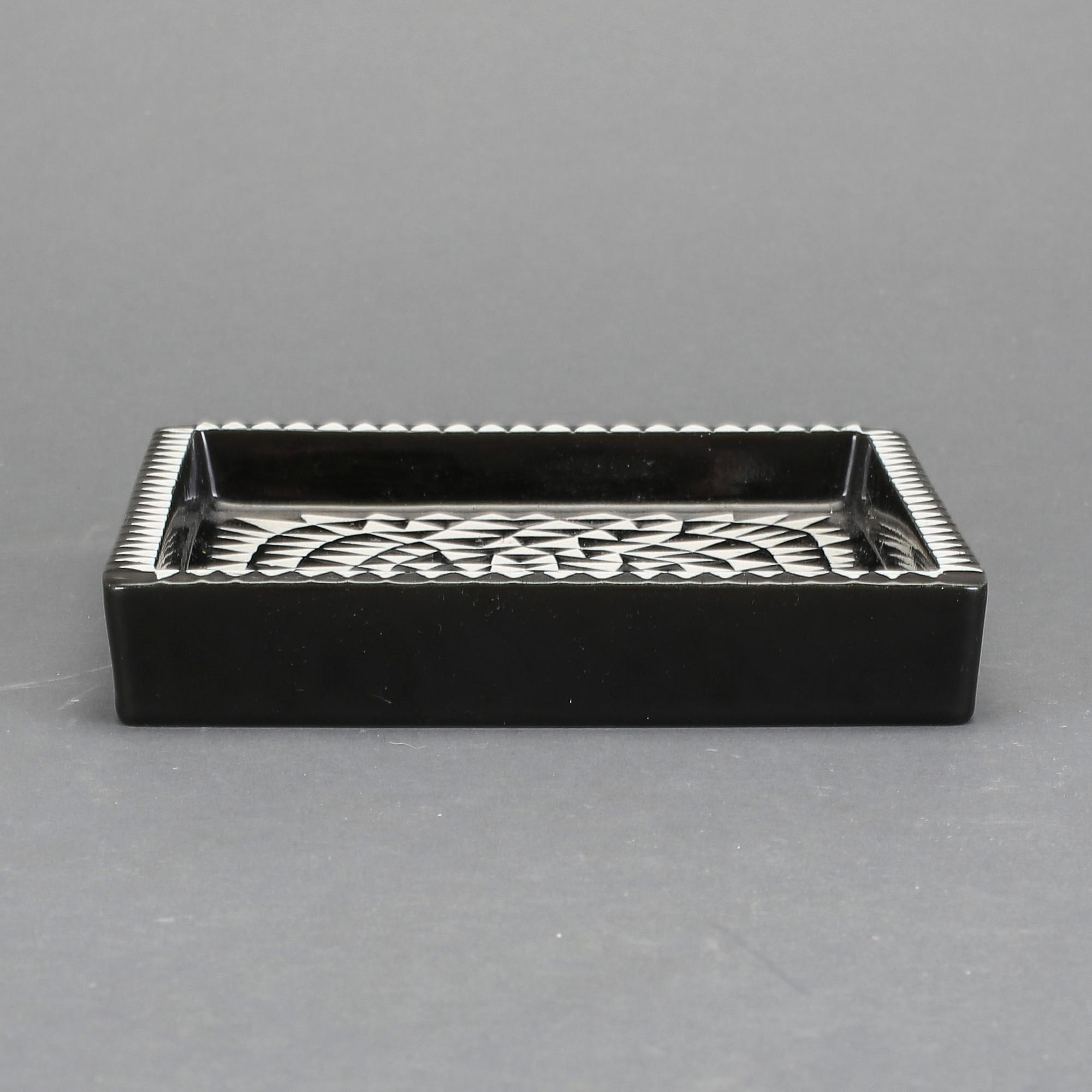 ASKFAT, stengods, "Domino", Stig Lindberg, Gustavsberg. I produktion 1955-1969.
