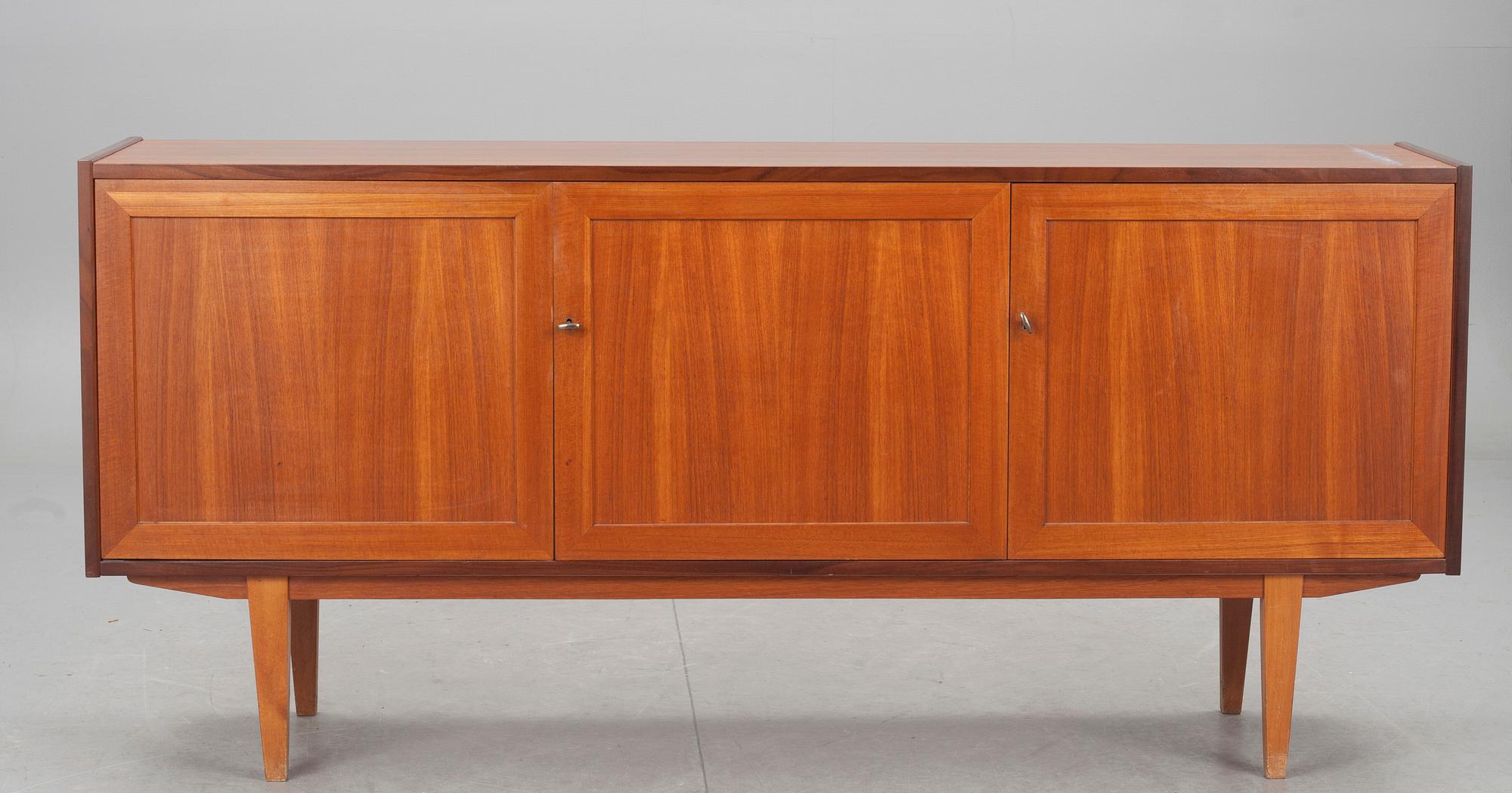 SIDEBOARD, 1960-tal.