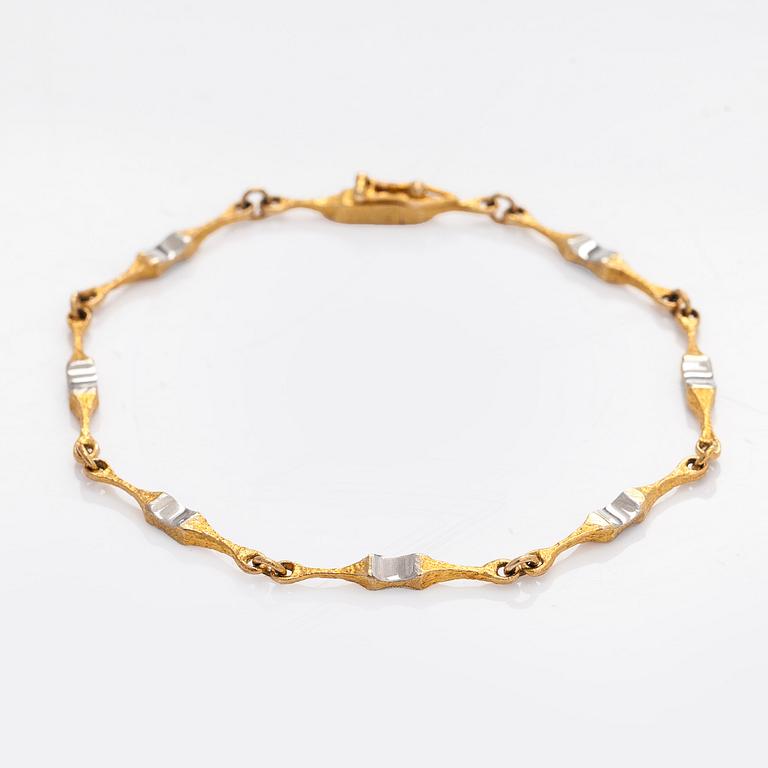 Björn Weckström, a 14K gold and platinum bracelet 'Arabesque' for Lapponia 1992.