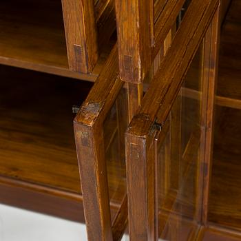 Vitrin / Skåp, modell Clifton ta Fritzies tillverkare Club Vintage Interiors 2011-2017.