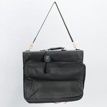 GUCCI, KLÄDÖVERDRAG SAMT VÄSKA, 1980-tal.