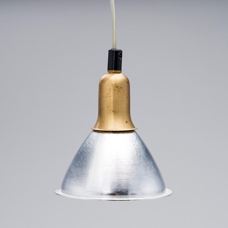 INGO MAURER, BORDSLAMPA OCH TVÅ TAKLAMPOR, "Grasl", formgiven av Jan Roth 1973.