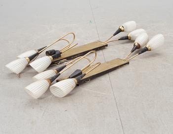 VÄGGLAMPOR, ett par, 1900-talets mitt.