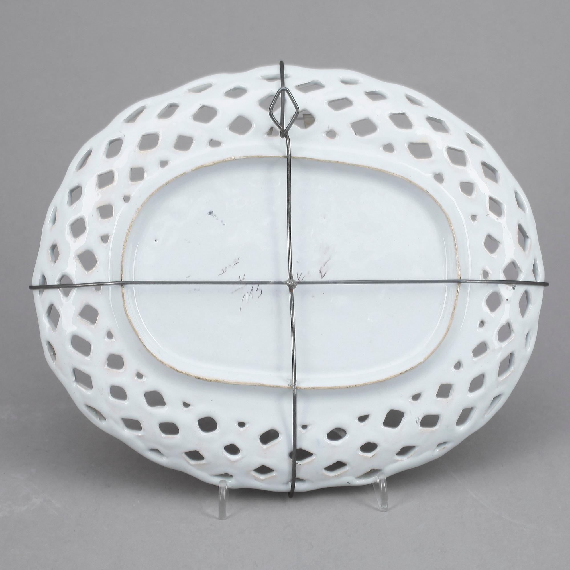 GALLERFAT, fajans, Marieberg, 1700-talets andra hälft.