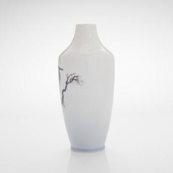 Royal Copenhagen, maljakko, posliinia, Royal Copenhagen, 1900-luvun alkupuoli.