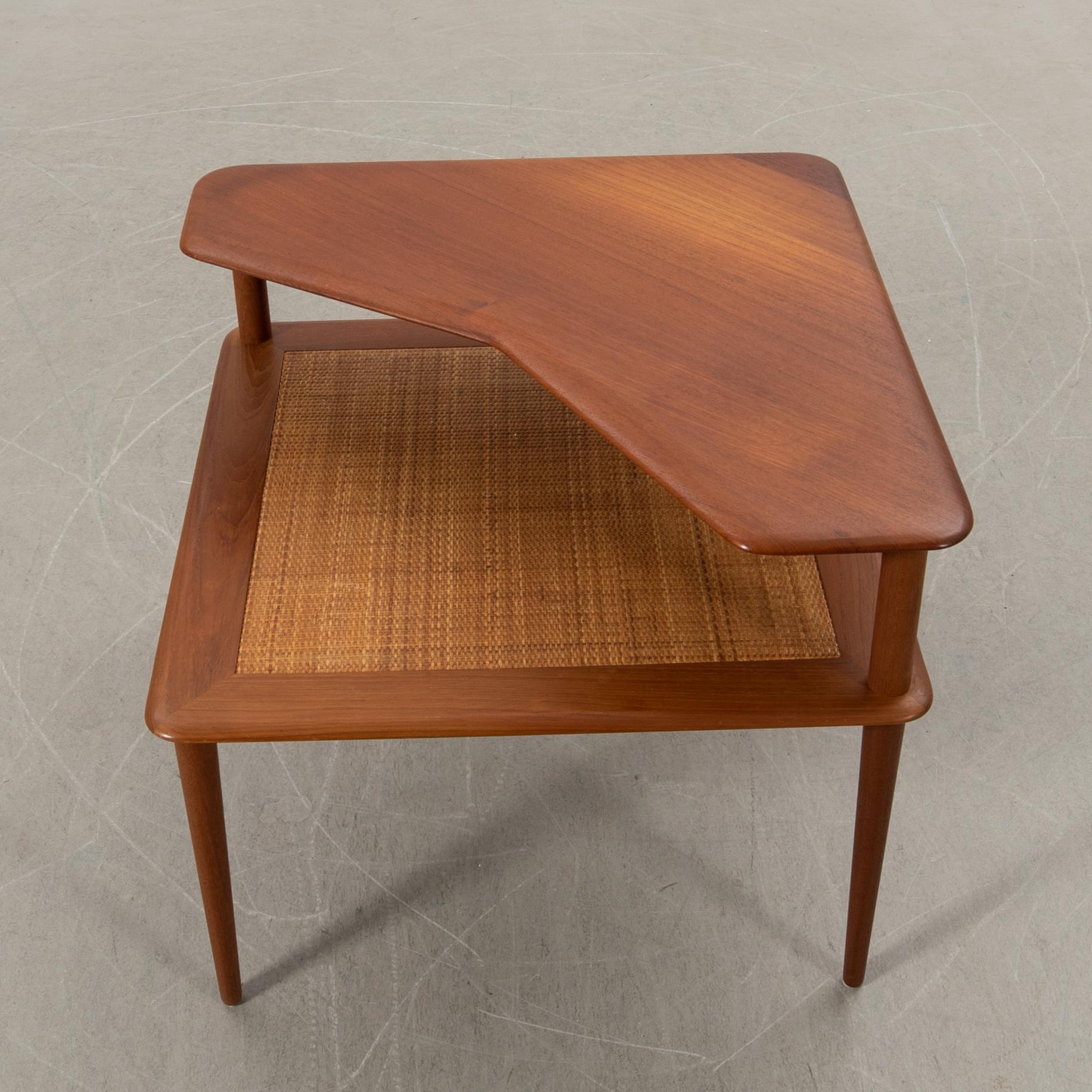 Peter Hvidt & Orla Mølgaard Nielsen, coffee table, "Minerva", France & Son, Denmark, 1960s.