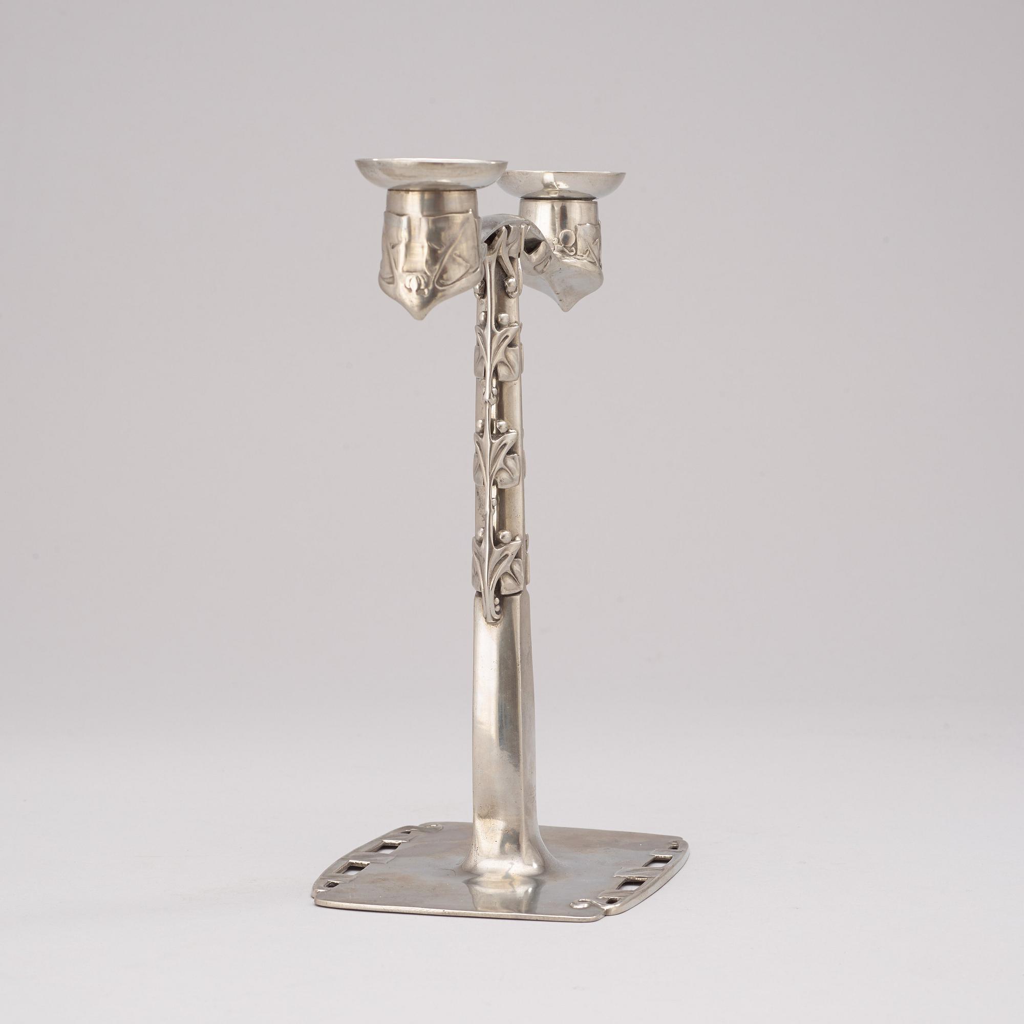 ARCHIBALD KNOX tillskriven, kandelaber "Tudric", Liberty & Co, Arts & Crafts, England.