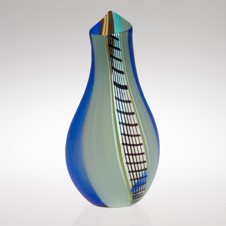 A Murano glass vase signed Luca Vidal Murano. Labelled "073 Vetro Artistico Murano".