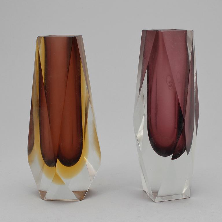VASER, ett par snarlika. Glas. Murano, Italien. 1900-tal.