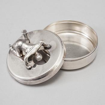 A plated silver box for cufflinks by Widerholm & Dahlberg in Eskilstuna, first half of the 20th century.