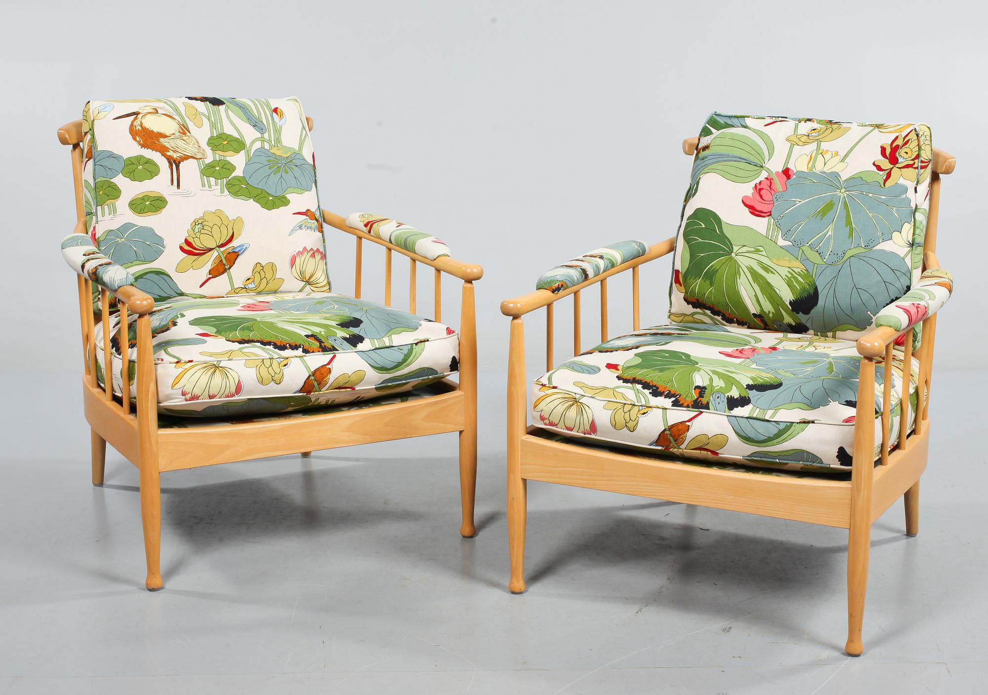 FÅTÖLJER, ett par, "Skrindan", Kerstin Hörlin-Holmquist, OPE, Jönköping, 1900-talets andra hälft.