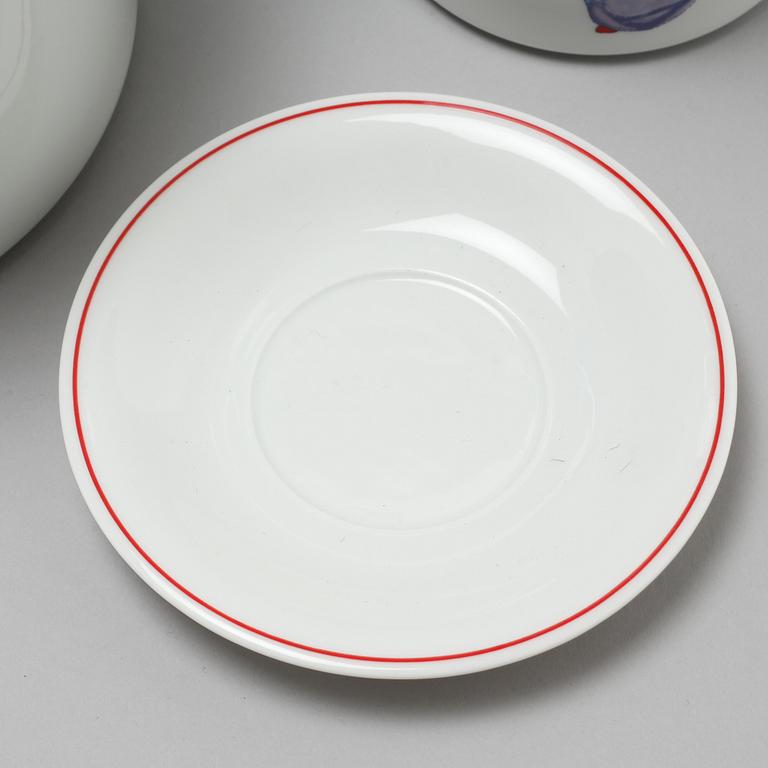 A porcelian set of table ware of 35 pcs, "Tomteul", Rörstrand, 20th century.