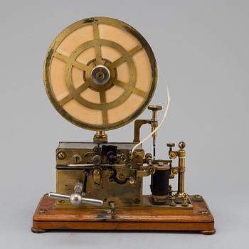 A LM Ericson telegraph, ca 1900.