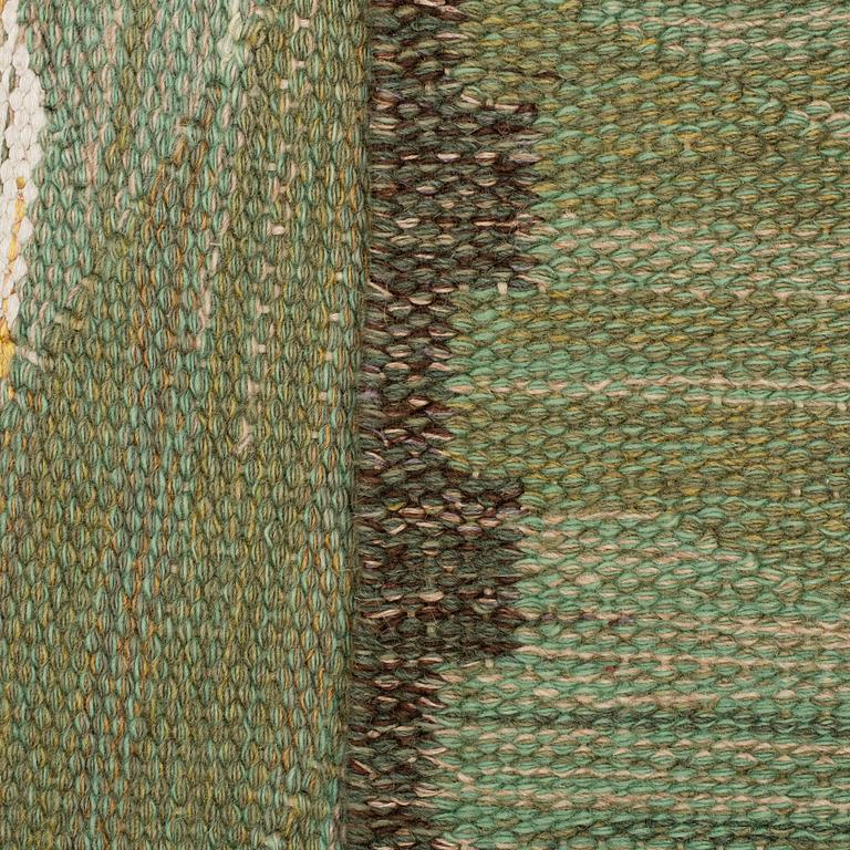 A CARPET, "Fiskar", flat weave, ca 259 x 239,5 cm, probably by Elsa Gullberg.
