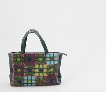A pearl handbag by Alberta Ferretti.