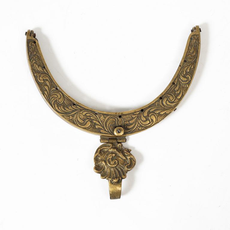 Mässingsföremål, fem stycken, 1700 - 1800-tal.