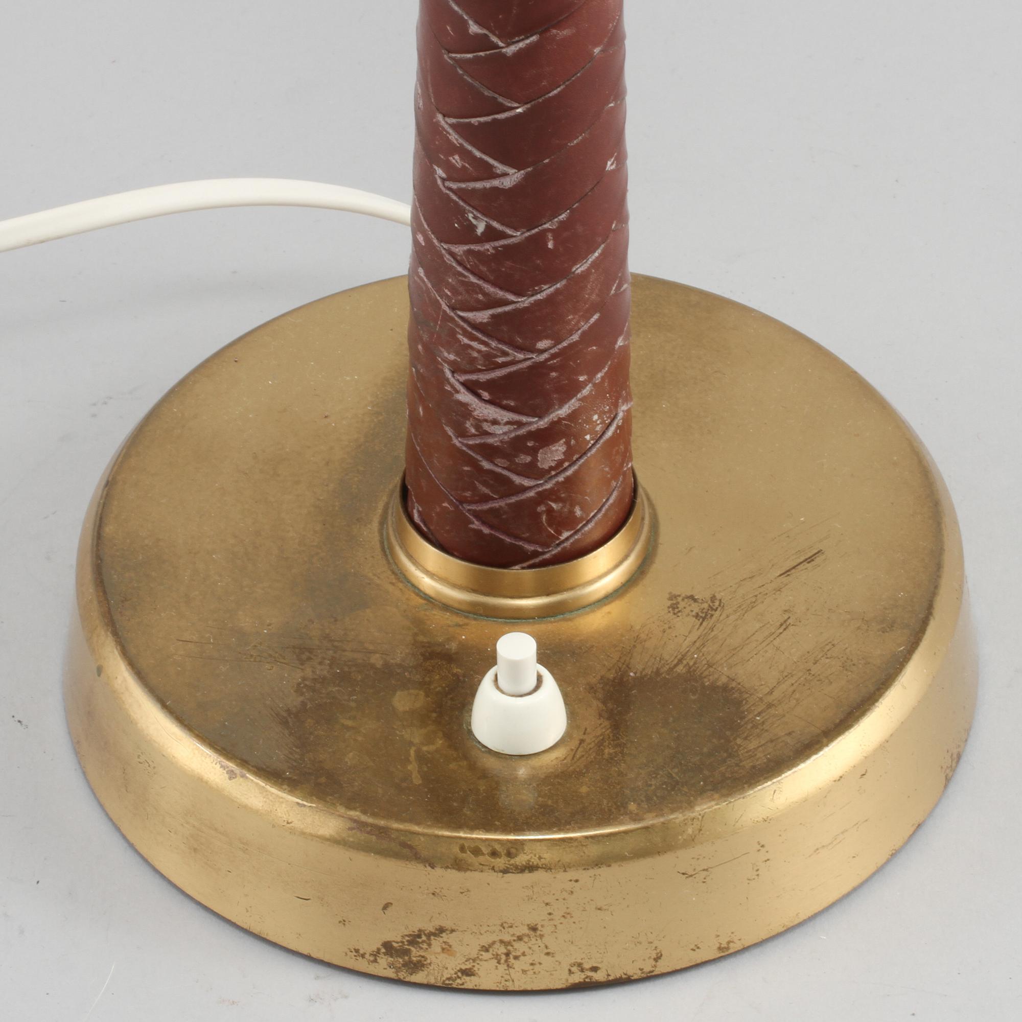 BORDSLAMPA, omkring 1900-talets mitt.