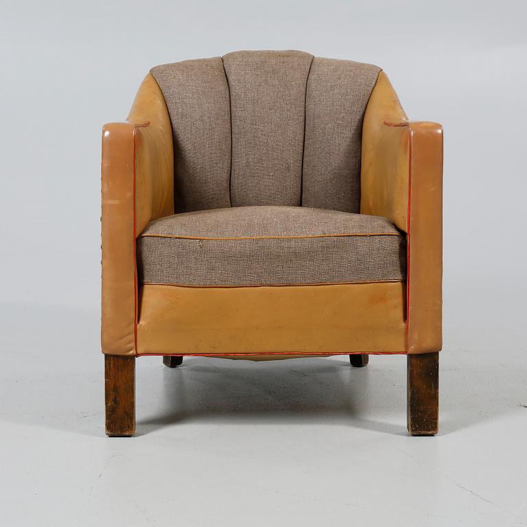 CLUBFÅTÖLJ, 1900-talets första hälft.