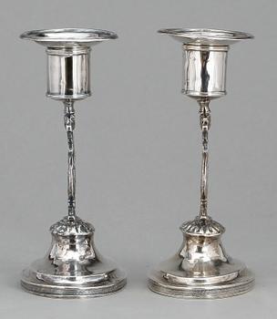 LJUSSTAKAR, ett par, silver, troligen Magnus Fryberg, Jönköping (verksam 1817-1834).