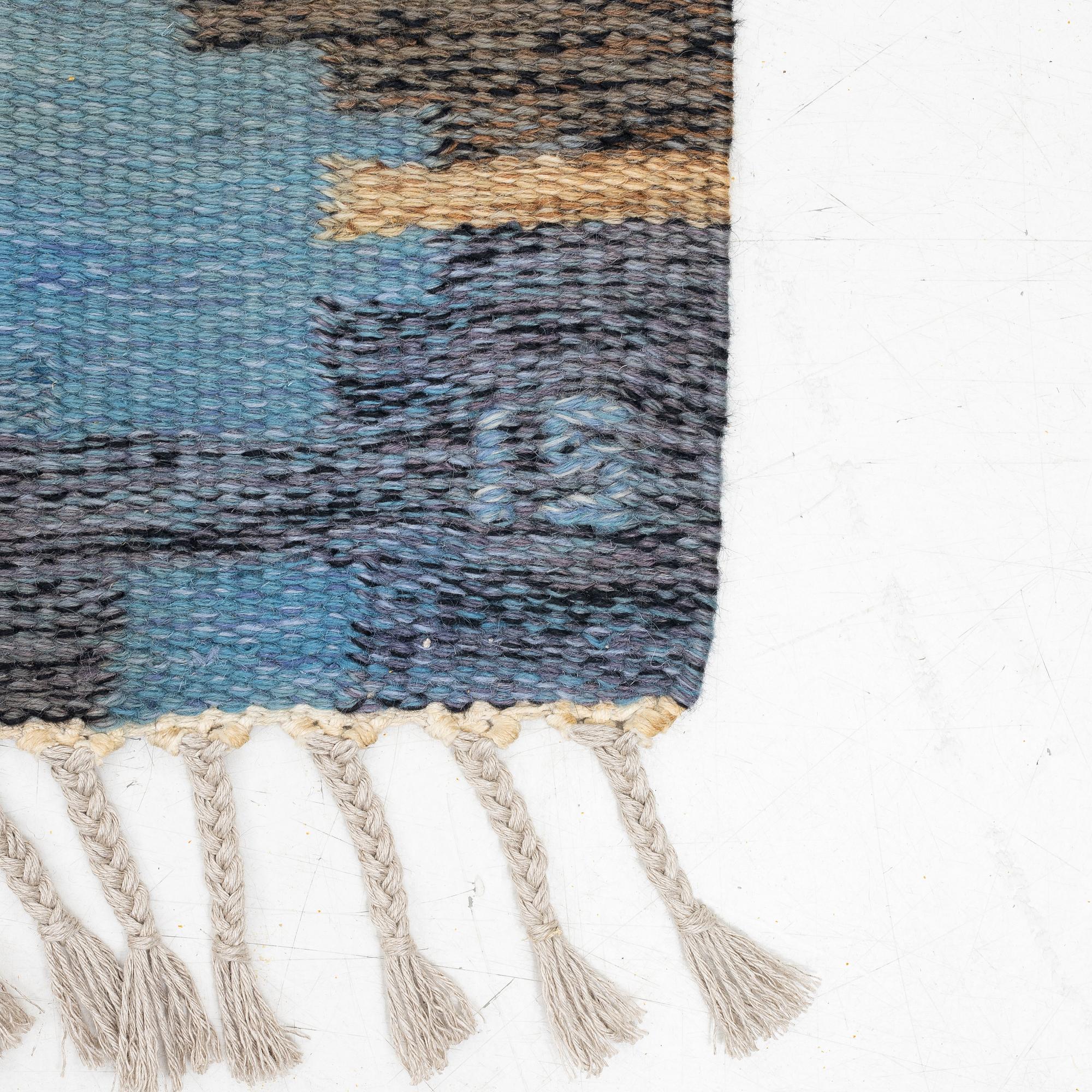 Ingegerd Silow, Rug “Dellen”, rölakan, approx. 283 x 193 cm, signed IS.