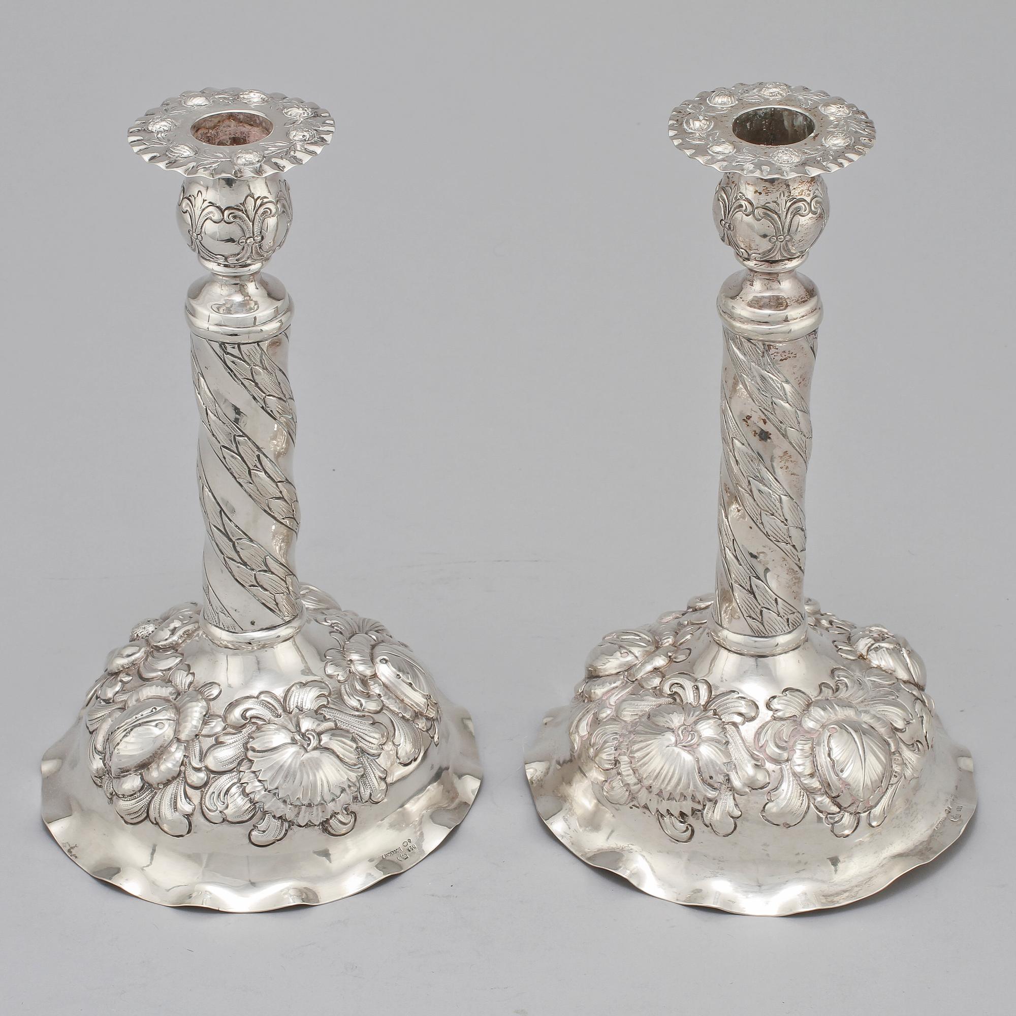 LJUSSTAKAR, ett par, silver, bär både imporstmpl samt K Andersson, 1900-tal. Vikt 690 g.