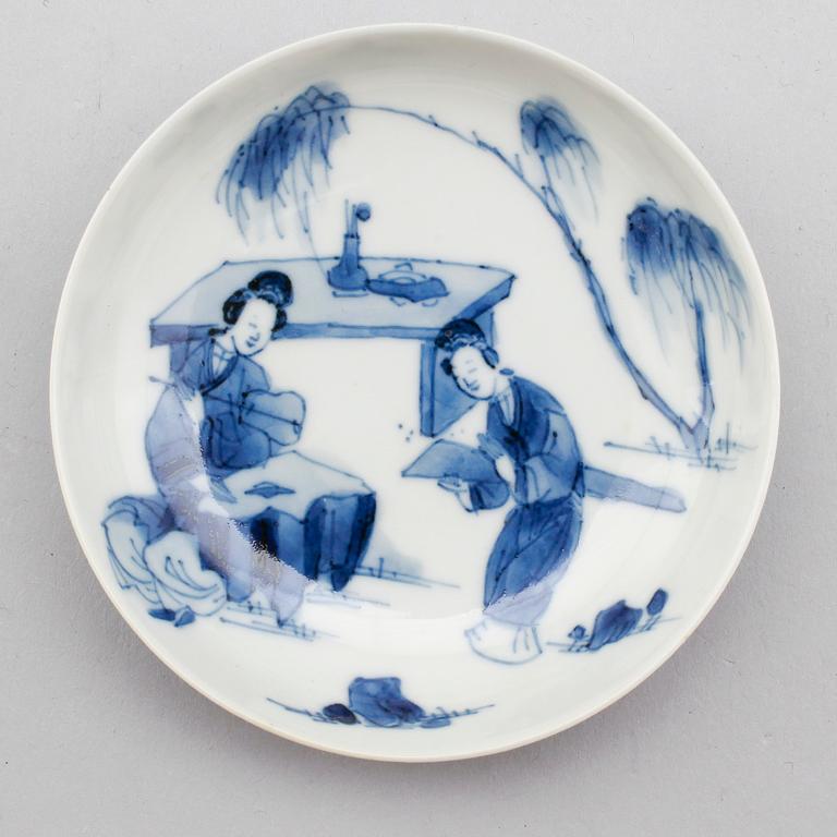 SNUSFAT, porslin, Kangxi 1662-1722.