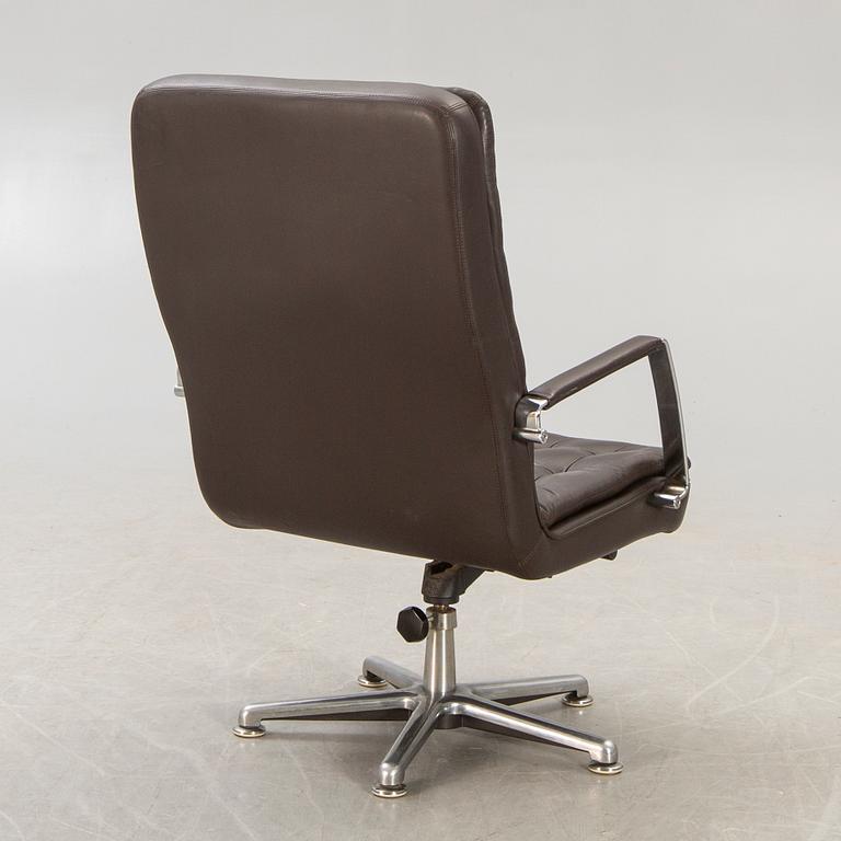 Kenneth Bergenblad, skrivbordsstol Herkules för DUX sent 1900-tal.