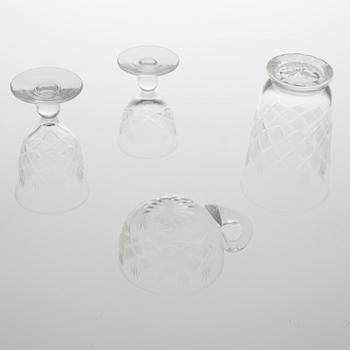 GLASSERVIS, 81 delar, 1900-talets första hälft.