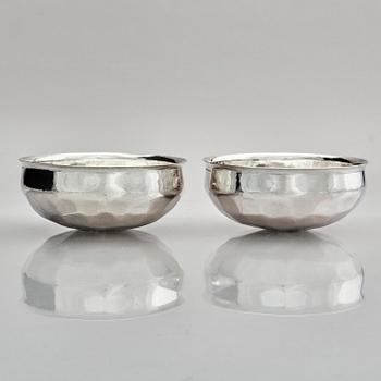 Bengt Liljedahl, a pair of sterling silver bowls, Stockholm, Sweden 1966.