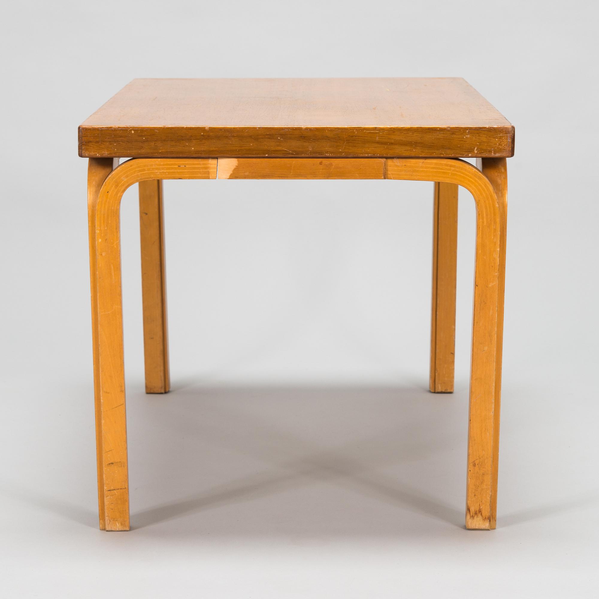 Alvar Aalto, soffbord, för O.Y. Huonekalu- ja Rakennustyötehdas A.B. 1950-tal.