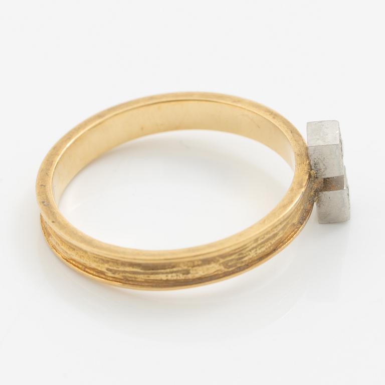 Lapponia, ring 18K gold set with brilliant-cut diamonds, Finland 1979.