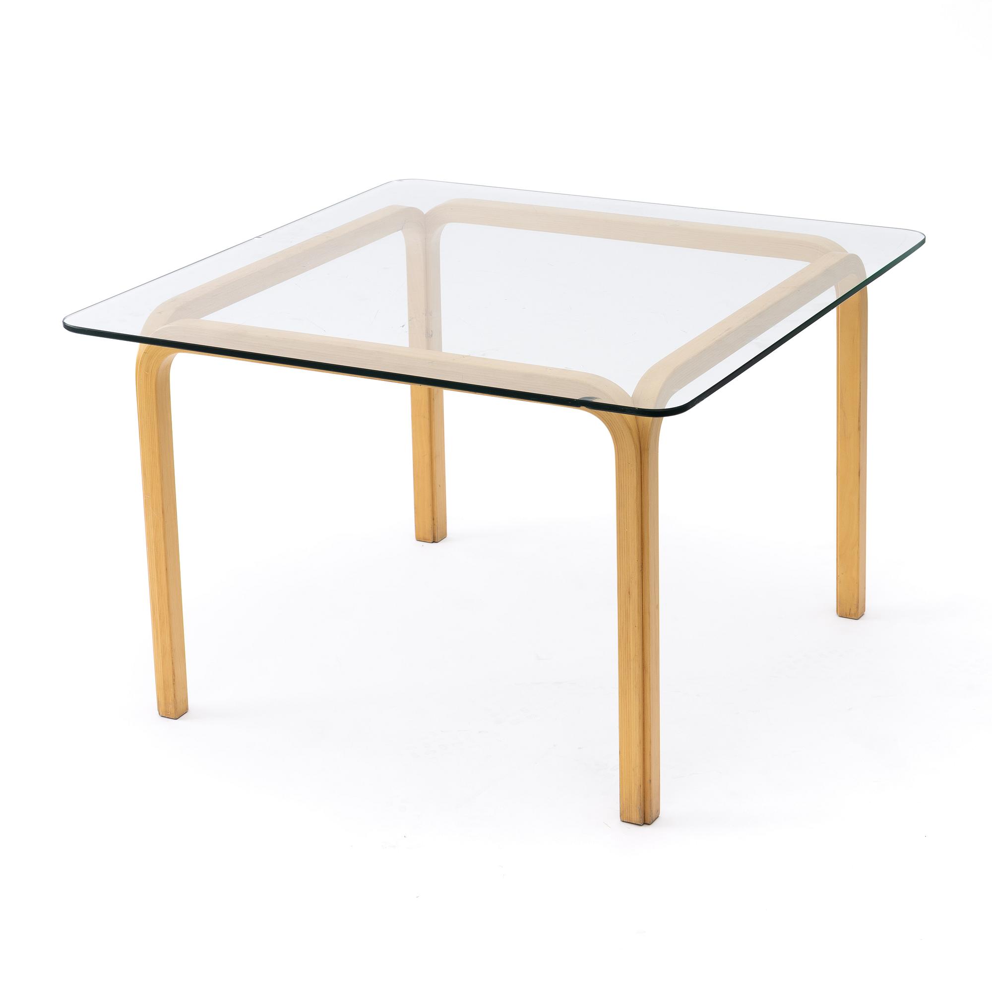 Alvar Aalto, soffbord, modell Y805, Artek, 1900-talets andra hälft.