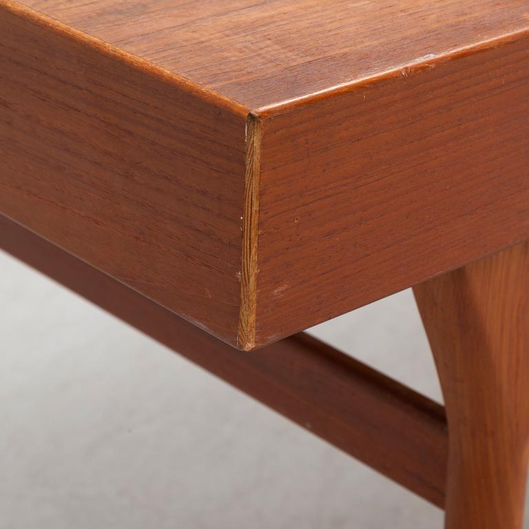 Nanna Ditzel,  a desk, Søren Willadsen Møbelfabrik, Denmark, 1950s.