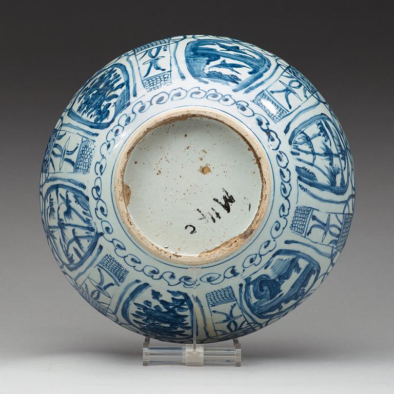 SKÅL, porslin. Mingdynastin, Wanli (1573-1620).