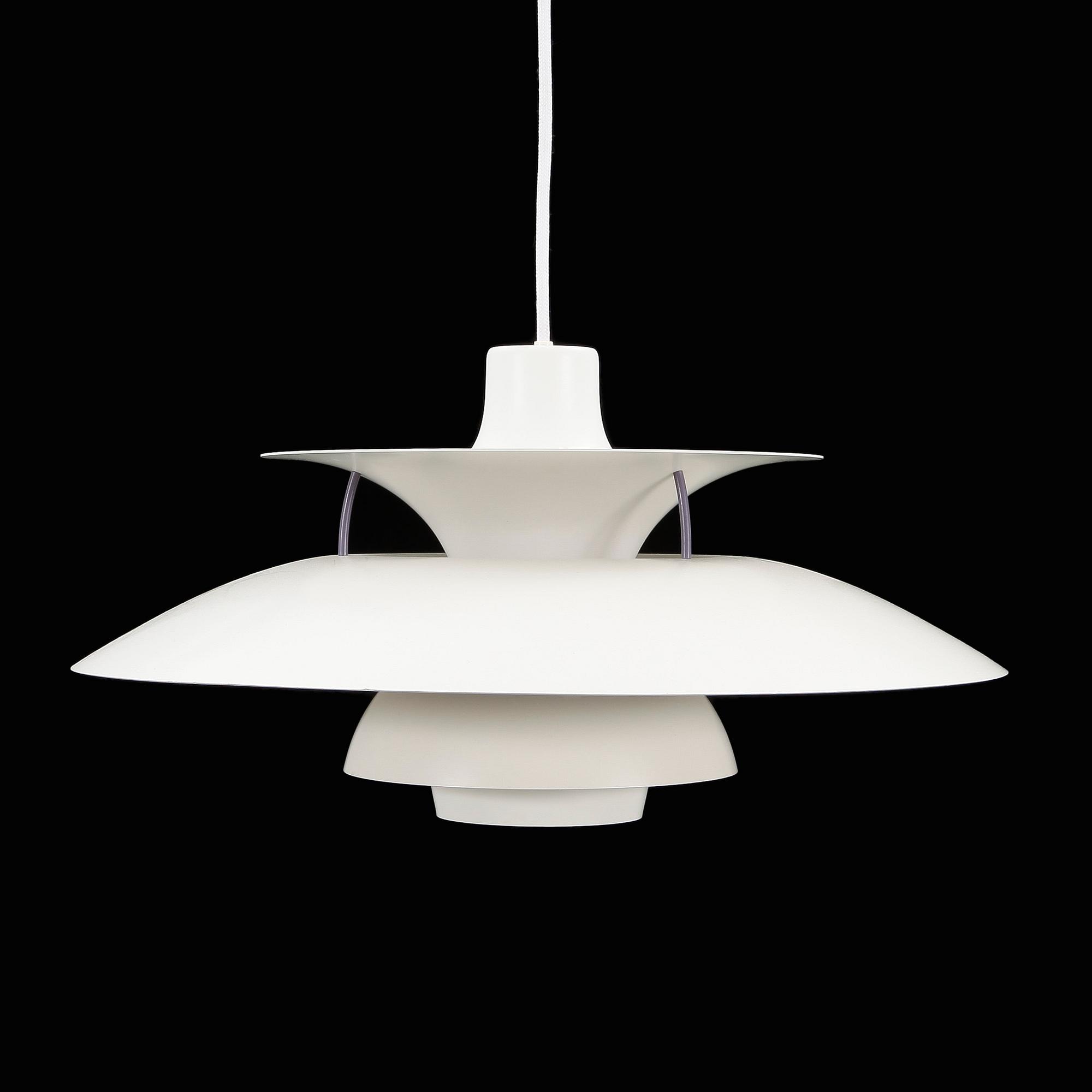 TAKLAMPA, "PH 5", Poul Henningsen för Louis Poulsen, Danmark.