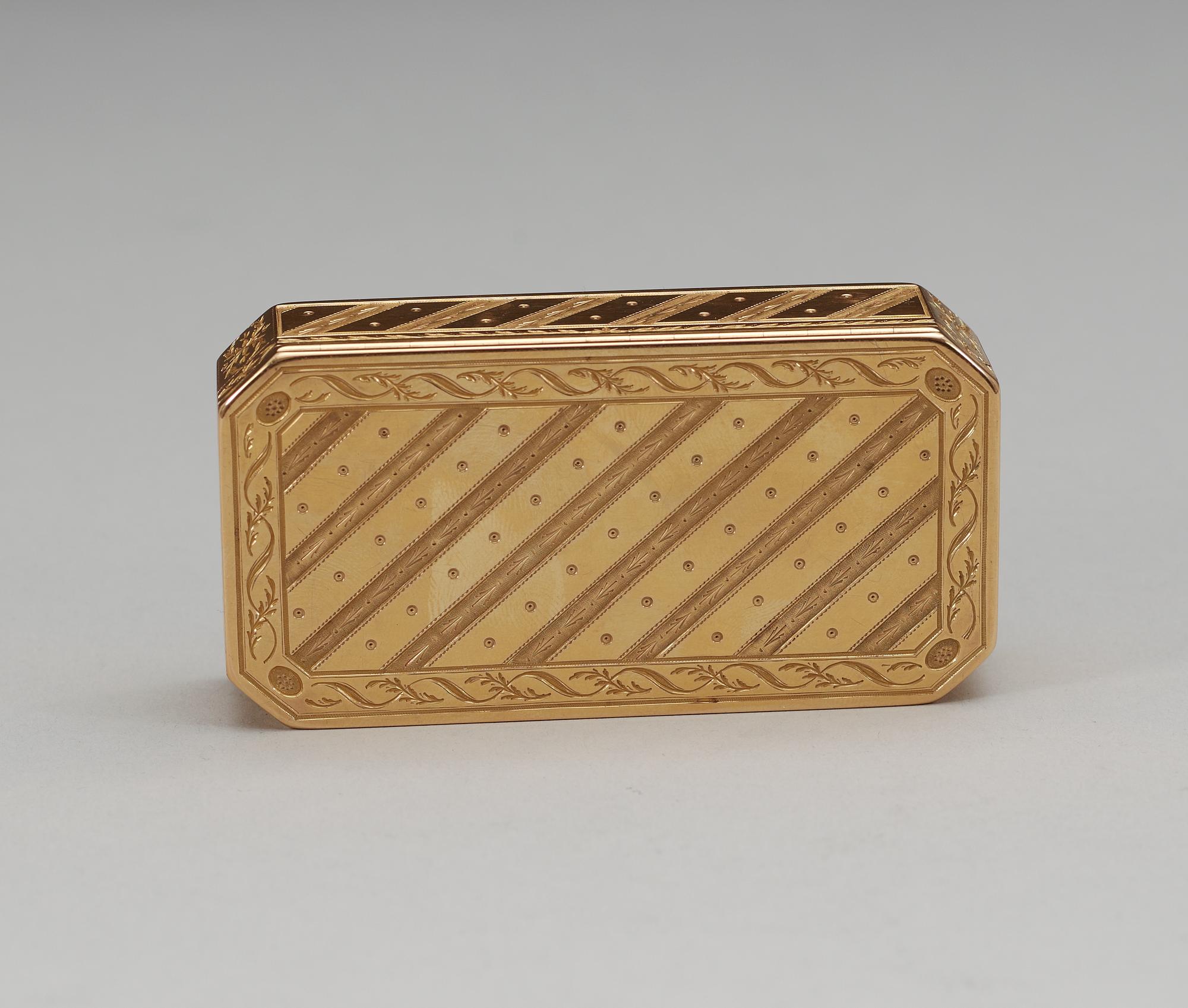 DOSA, guld 18k, av Nils Carlén, Stockholm 1792? (verksam 1797-1824).