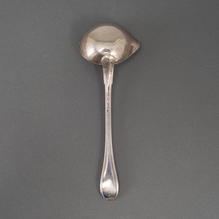 A Swedish early 19th century silver sauce spoon, mark of Pehr Zethelius, Stockholm 1807.