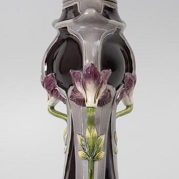 Pedestal with planter, Art Nouveau, R. M. Krause Majolika- und Steingut-Fabrik, early 20th Century.