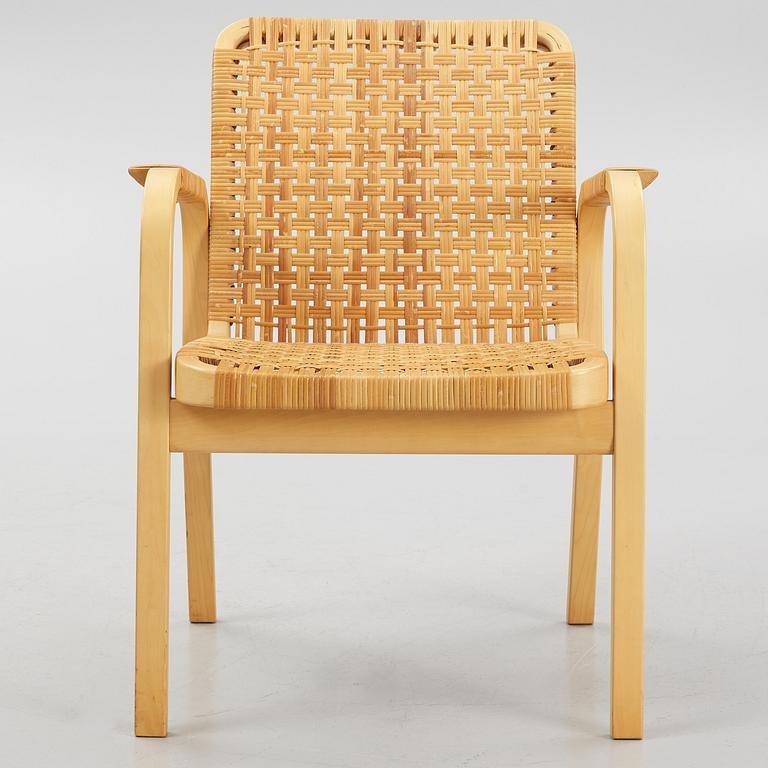 Alvar Aalto, a model 45 armchair, Artek, late 20the century.