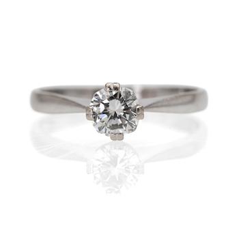 18K white gold solitaire ring with a diamond, G. Dahlgren & Co Malmö 1993.