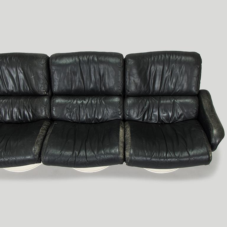 Yrjö Kukkapuro, sohva, "Saturnus", Haimi, 1980.