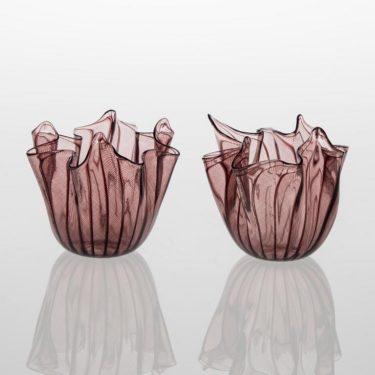 VASER, 2 st, glas, "Fazzoletto", Venini Murano, Italien.
