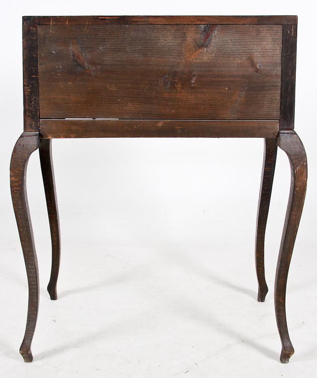 BYRÅ, rokokostil, 1900-tal.