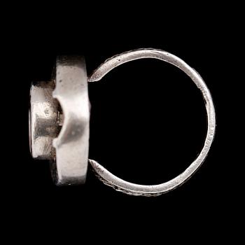 ARMBAND samt RING, silver, med bergkristaller, 1970-tal. Vikt ca 20 gram.