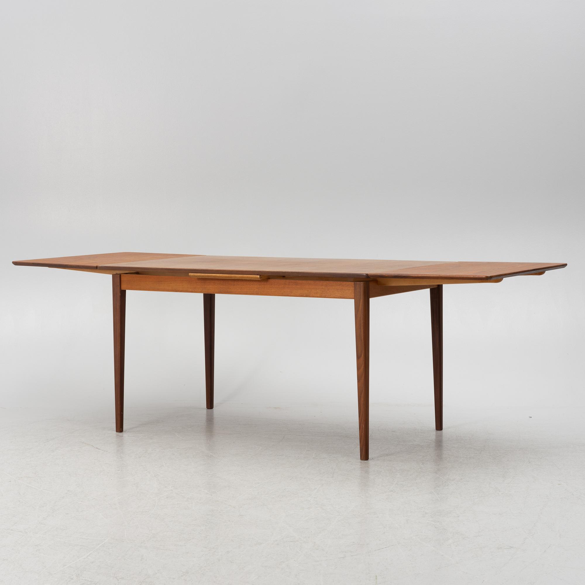 Matbord, 1900-talets mitt.