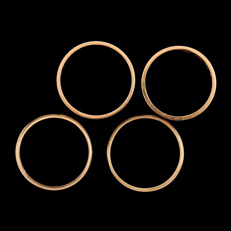 RINGAR, 4 st, 18 k guld. Vikt ca 20 gram.
